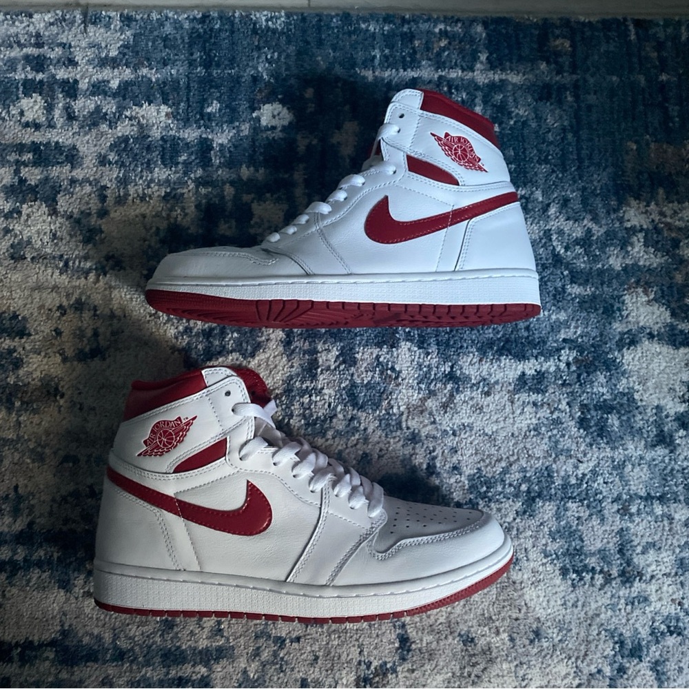 Air Jordan 1 High OG Metallic Red ❤️💫